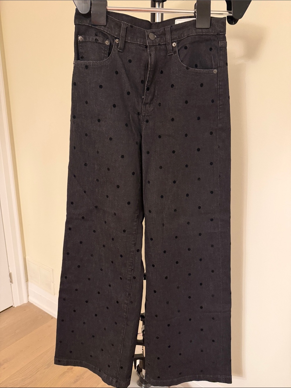 GAP High Rise Stride Jeans in Black